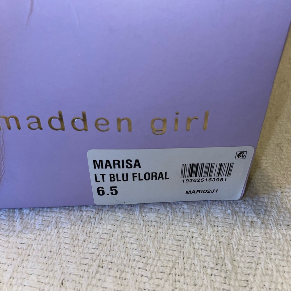 Madden Merisa  Light Blue Floral Elastic Polka Dot Pre-Tied Sneakers Shoes 6 1/2 - Picture 11 of 11